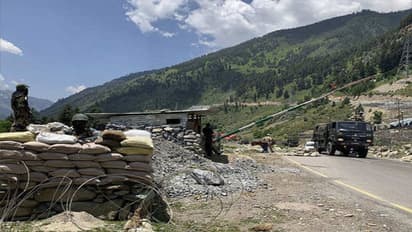 83 ಭಾರತೀಯ ರಕ್ಷಣಾ ಸಿಬ್ಬಂದಿ ಪಾಕ್‌ ವಶದಲ್ಲಿ