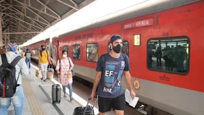 त्योहारों में नहीं होगी रेल यात्रियों को परेशानी, जानें कहां से कहां चलेंगी स्पेशल ट्रेनें