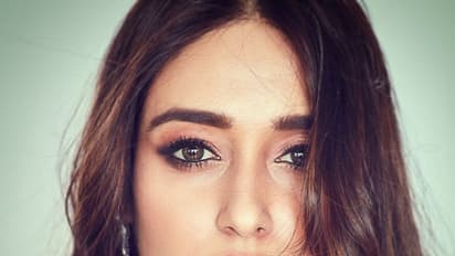 అన్‌ ఫెయిర్‌ అండ్‌ లవ్లీ అంటోన్న ఇల్లీ బేబీ.. క్రేజీగా, మరింత హాట్‌గా రాబోతుందట!