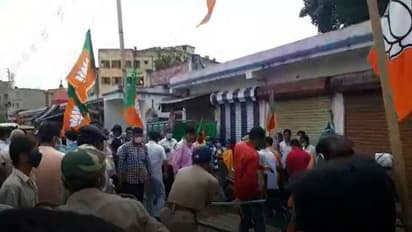 থানা ঘেরাও কর্মসূচি ঘিরে উত্তেজনা, পুলিশের লাঠির ঘায়ে জখম কয়েকজন বিজেপিকর্মী