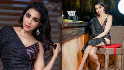 'കൊവിഡ് കാലത്തെ ആഘോഷം', ഫോട്ടോഷൂട്ട് ചിത്രങ്ങളുമായി പാർവ്വതി നായർ