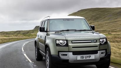 ಬೆಟ್ಟ ಗುಡ್ಡ, ನದಿ ಯಾವುದೂ ಲೆಕ್ಕಕ್ಕಿಲ್ಲ: ಆಫ್ ರೋಡ್ ದಿಗ್ಗಜ ಲ್ಯಾಂಡ್ ರೋವರ್ ಡಿಫೆಂಡರ್!