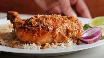 পুজোর ভুড়িভোজ জমিয়ে তুলবে এই পদ, রইল লোভনীয় স্বাদের চিকেন রোস্টের রেসিপি