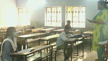 राजस्थान सरकार का बड़ा फैसला,  जानें 9वीं से 12वीं के छात्रों की कितनी फीस हुई कम