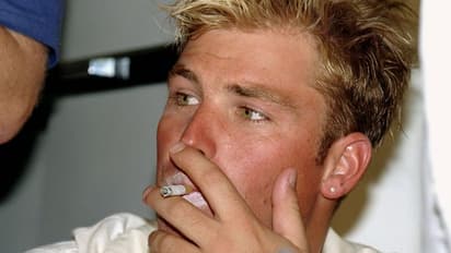 షేన్ వార్న్ కి ఆ అలవాటు ఉంది.. మైకేల్ క్లార్క్