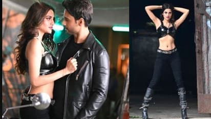 সাইজ জিরো নুসরতের, লেদার ক্রপ টপে সুপার ফ্ল্যাট অ্যাবস, নেটদুনিয়ার হটকেক ডিভা