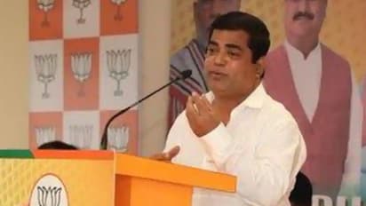 വാട്ട്സ്ആപ്പ് ഗ്രൂപ്പില് ഗോവ ഉപമുഖ്യമന്ത്രിയുടെ ഫോണില് നിന്നും പോണ് വീഡിയോ; വിവാദം