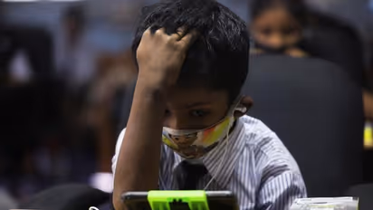 രാജ്യത്ത് പ്രതിദിന കൊവിഡ് കണക്ക് അമ്പതിനായിരത്തിന് മുകളിൽ തന്നെ; 1329 മരണം കൂടി സ്ഥിരീകരിച്ചു