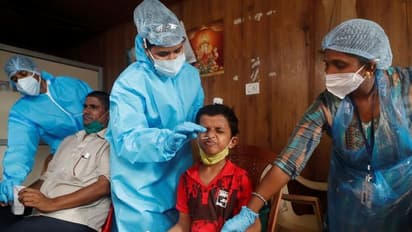 আজ মহাষষ্ঠী, এদিকে একদিনে রেকর্ড আক্রান্ত কলকাতায়