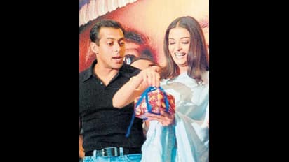 ঐশ্বর্য নয়, ৬৬ বছরের এই 'সেক্সি ডিভা'র জন্যই আজও 'ব্যাচেলর' সলমন