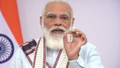 పండుగల సీజన్ లో జాగ్రత్త, వ్యాక్సిన్ వచ్చేవరకు నిర్లక్ష్యం వద్దు: కరోనాపై మోడీ