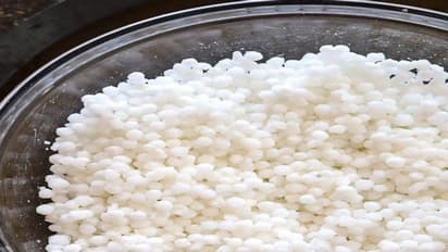 घर पर आसानी से बनाएं हल्दीराम का फलाहार नमकीन, साबूदाने-मूंगफली में मिलाने होंगे व्रत के ये सीक्रेट मसाले