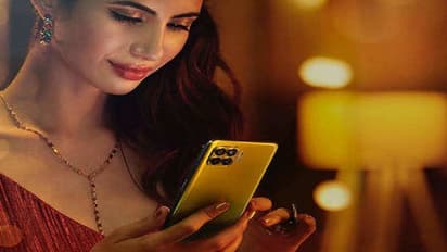 అదిరిపోయే ఫిచర్లతో ఒప్పో ఎఫ్17ప్రో దీపావళి ఎడిషన్ స్మార్ట్‌ఫోన్‌ లాంచ్..