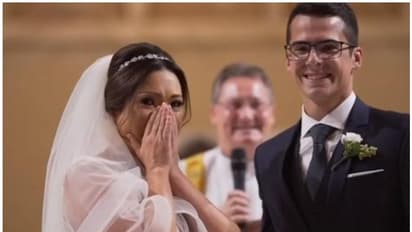 വരൻ വധുവിന് നൽകിയ ഒരു കിടിലൻ സർപ്രെെസ്; വീഡിയോ കാണാം