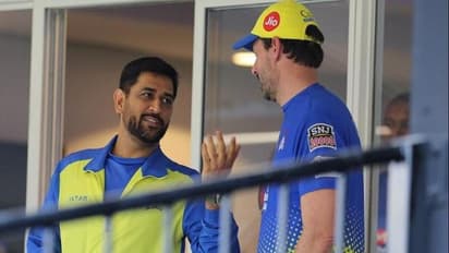 ഫ്‌ളെമിംഗിനെ പോലും ധോണി വരച്ച വരയില്‍ നിര്‍ത്തി! സംഭവം വിവരിച്ച് ചെന്നൈ സൂപ്പര്‍ കിംഗ്‌സ് പേസര്‍ ദീപക് ചാഹര്‍