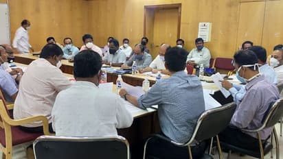 ಭೀಕರ ಪ್ರವಾಹಕ್ಕೆ ರಾಯಚೂರು ತತ್ತರ: ಅಧಿಕಾರಿಗಳಿಗೆ ಜಿಲ್ಲಾ ಉಸ್ತುವಾರಿ ಕಾರ್ಯದರ್ಶಿ ಖಡಕ್‌ ಸಂದೇಶ