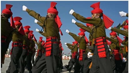 എന്ജിനിയറിങ് ബിരുദക്കാര്ക്ക് കരസേനയില് ഓഫീസറാകാന് അവസരം; വനിതകൾക്കും അപേക്ഷിക്കാം