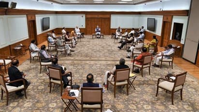 ముగిసిన కేంద్ర కేబినెట్ భేటీ: ఉచిత ఆహార ధాన్యాలకు ఆమోదం.. కీలక నిర్ణయాలు