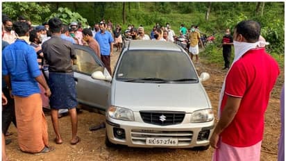 മുക്കത്ത് കാറിനുള്ളിൽ സ്ത്രീയെ മരിച്ച നിലയിൽ കണ്ടെത്തി