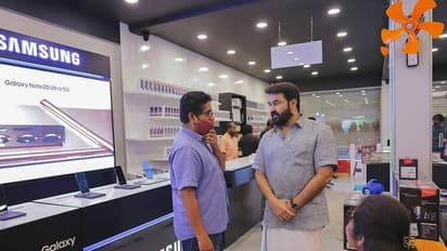 'ജോര്‍ജുകുട്ടി'ക്കും കുടുംബത്തിനുമൊപ്പം മൊബൈല്‍ ഷോപ്പില്‍; ചിത്രങ്ങള്‍ പങ്കുവച്ച് ജീത്തു ജോസഫ്