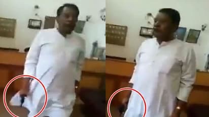 शिवराज सरकार के मंत्री का रिवॉल्वर लहराते वीडियो वायरल, कहा-ज्यादा बोले तो गोली मार दूंगा