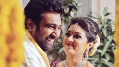 குழந்தை பெற்றெடுத்த மேக்னா ராஜை மருத்துவமனைக்கு சென்று சந்தித்த நட்சத்திர ஜோடி..! வைரலாகும் புகைப்படம்..!