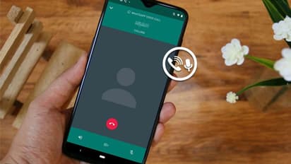 വാട്ട്സ്ആപ്പ് കോളുകള് അടക്കം നിയന്ത്രിക്കാന് കേന്ദ്ര സര്ക്കാര്; ട്രായില് നിന്നും നിര്ദേശം തേടി