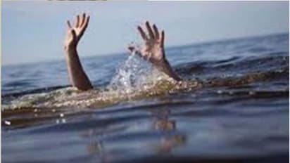 ಹಾವೇರಿ: ಬೈಕ್‌ ಸಮೇತ ನದಿಗೆ ಬಿದ್ದ ತಾಯಿ, ಮಗ