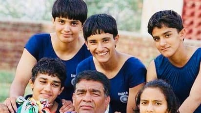 రియల్ ‘దంగల్’ రెజ్లర్ రితూ ఫోగట్... భారత బాక్సర్ హాట్ గ్లామరస్ యాంగిల్...