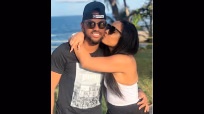 IPL 2020: నికోలస్ పూరన్ భార్య క్యాథరిన్ హాట్ షో...  భారీ అందాలతో....