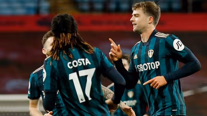 പ്രീമിയര് ലീഗില് ആസ്റ്റണ് വില്ലയ്ക്ക് ആദ്യ തോല്വി; അട്ടിമറിച്ചത് ലീഡ്സ്