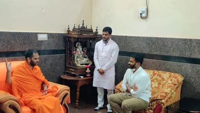 ಶಿರಾ ಬೈಎಲೆಕ್ಷನ್:ನಂಜಾವಧೂತ ಶ್ರೀಗಳ ಆಶೀರ್ವಾದ ಪಡೆದು ಪ್ರಚಾರದ ಅಖಾಡಕ್ಕೆ ಧುಮುಕಿದ ನಿಖಿಲ್‌