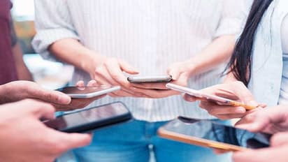 మొబైల్ డేటా త్వరగా అయిపోతుందని ఆలోచిస్తున్నారా.. అయితే తక్కువ ధరకే ఎక్కువ డేటా అందించే గొప్ప ప్లాన్ మీకోసం..