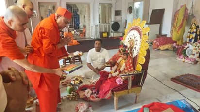 করোনা সুরক্ষায় জোর, কোভিড টেস্টের পর জয়রামবাটিতে হল কুমারী পুজো