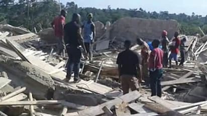 చర్చి కూలి 22 మంది మృతి, శిథిలాల కింద మరికొందరు