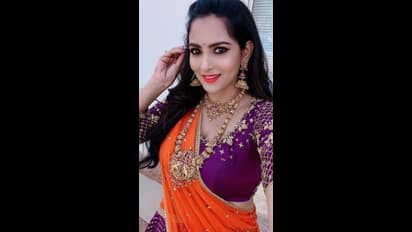 హాఫ్ శారీలో కేక పుట్టిస్తున్న బిగ్ బాస్ బ్యూటీ