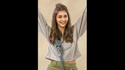 కాబోయే వాడిని షూస్ తో సమానమన్న పూజా హెగ్డే...షాక్ అవుతున్న ఫ్యాన్స్