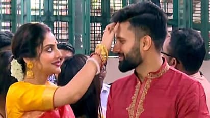 ' ভালবাসা সম্পূর্ণ ব্য়াক্তিগত বিষয়', 'লাভ জেহাদ' নিয়ে বিজেপিকে আক্রমণ নুসরতের