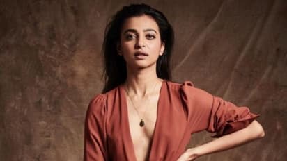 పెళ్ళిపై నమ్మకం లేదు, వీసా కోసమే.. బాలయ్య హీరోయిన్ సంచలన వ్యాఖ్యలు