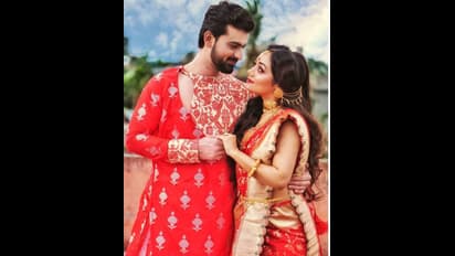 হবু শ্বশুর বাড়িতে লক্ষ্মী দেবীর আরাধনায় ব্যস্ত ঝিনুক, রুদ্রজিতের সংসারে প্রবেশ গৃহলক্ষ্মীর