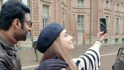 'రాధే శ్యామ్' లొకేషన్ లో ప్రభాస్..కొత్త ఫొటోలు,కరోనా తలనొప్పి