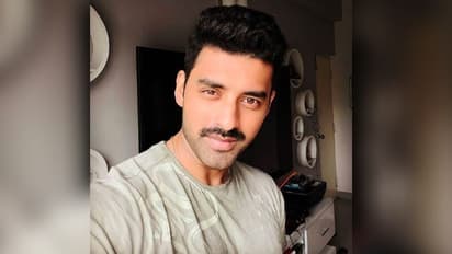 জিমের মধ্যেই অঙ্কুশের উপর 'অত্যাচার', সোশ্যাল মিডিয়ায় ভাইরাল হল ভিডিও