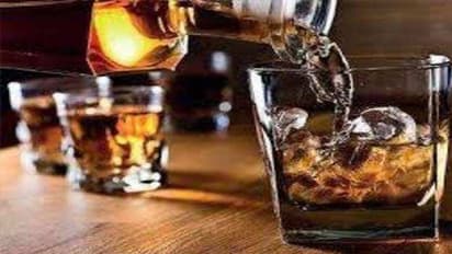 ಮಗುವಿಗೆ ಬಲವಂತವಾಗಿ ವಿಸ್ಕಿ ಕುಡಿಸಿದ ಅಜ್ಜಿ, ಕಂದ ಸತ್ತರೂ ಮೌನ ವಹಿಸಿದ್ದ ತಾಯಿ!