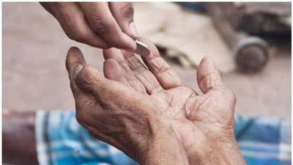 താമസ സ്ഥലത്ത് എത്തിക്കാമെന്ന് പറഞ്ഞ് ബൈക്കിൽ കയറ്റി, 80 വയസുള്ള യാചകയെ കാട്ടിൽ കൊണ്ടുപോയി പീഡിപ്പിച്ച് യുവാവ്