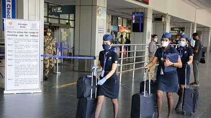 అంతర్జాతీయ విమానాలపై మళ్లీ బ్యాన్... నవంబర్ 30 వరకు నిషేధాన్ని పొడిగిస్తు ప్రకటన..