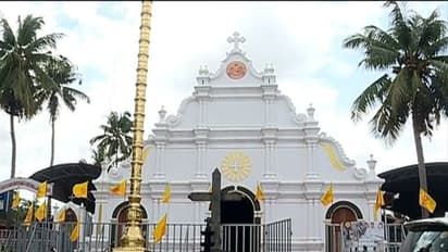 യാക്കോബായ വിഭാഗത്തിന് തിരിച്ചടി; മുളന്തുരുത്തി പള്ളി ഓര്ത്തഡോക്സ് വിഭാഗത്തിന് കൈമാറിയതിനെതിരായ ഹർജി തള്ളി