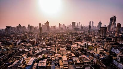 এবার আকাশপথে জঙ্গি-হানার আশঙ্কা, গোয়েন্দা তথ্য পেয়ে উচ্চ সতর্কতায় মুড়ে ফেলা হল মুম্বই