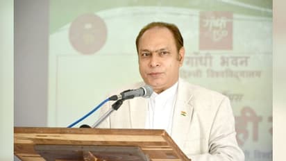 দিল্লি বিশ্ববিদ্যালয়ের উপাচার্যকে সাসপেন্ড করলেন রাষ্ট্রপতি, ওঠে নিয়োগ সংক্রান্ত বিতর্কের ঝড়