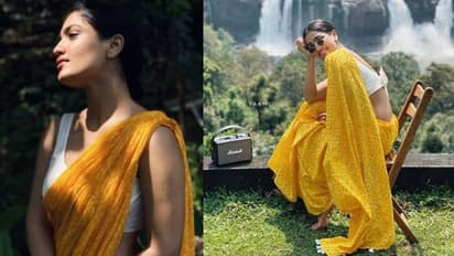 മഞ്ഞ സാരിയില്‍ മനോഹരിയായി സാനിയ ഇയ്യപ്പന്‍