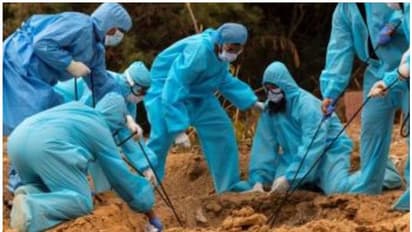 കൊവിഡ് ബാധിച്ച് മരിച്ചവരുടെ സംസ്ക്കാരം: ആരോഗ്യമന്ത്രിയുമായി ചർച്ച നടത്തി ലീഗ് നേതാക്കൾ